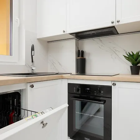 아파트 Stylish With Parking By Renters 바르샤바