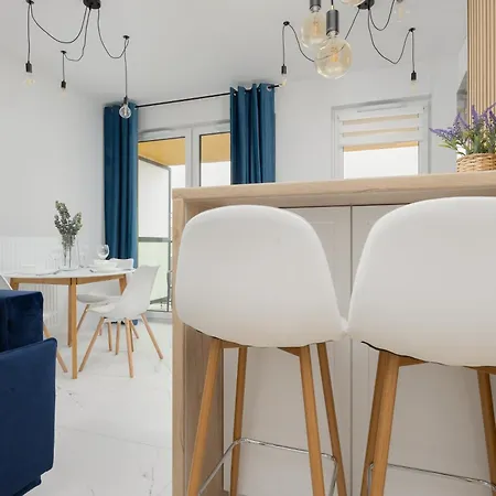 Apartment Stylish With Parking By Renters Warsaw